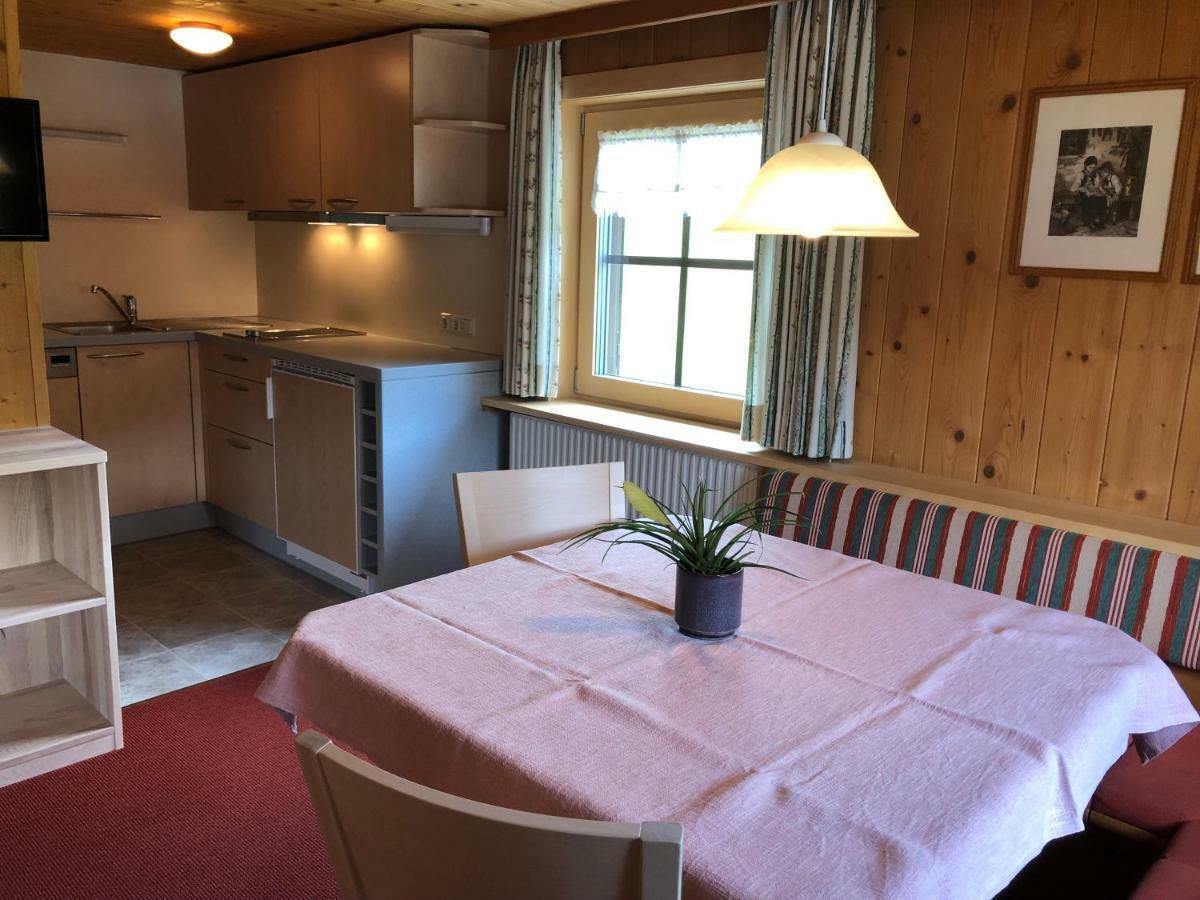 Haus Gstueat Leilighet Lech am Arlberg Eksteriør bilde